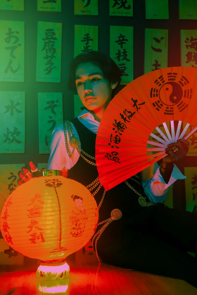 天美麻花观看指南核对顺序示意图，展示设备、网络与时段三项确认动作
